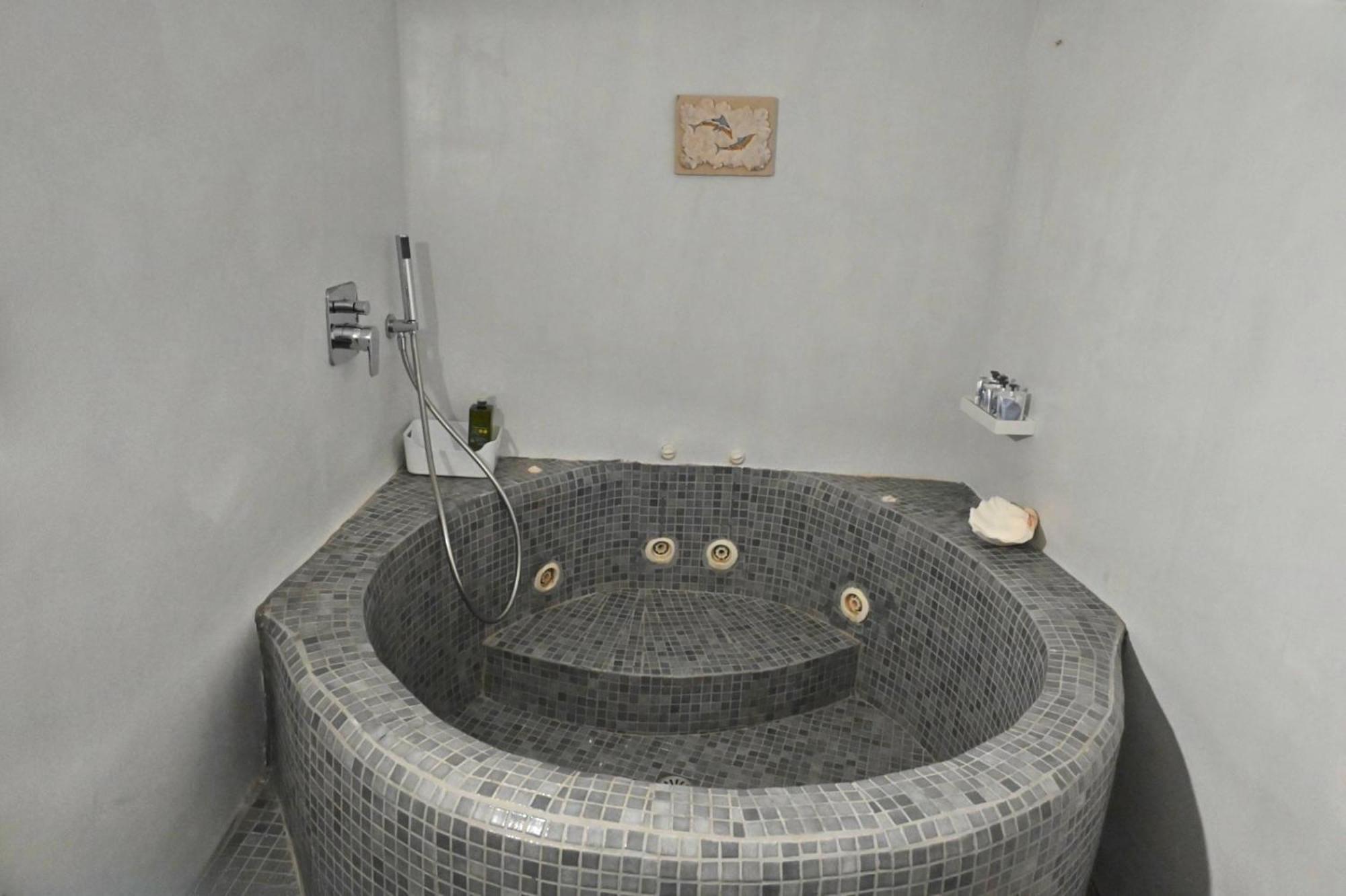 White Cave Private Villa Pýrgos Dış mekan fotoğraf